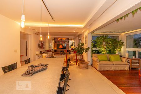 Sala de apartamento à venda com 3 quartos, 206m² em Campo Belo, São Paulo