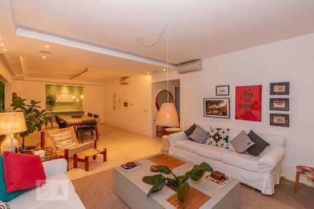 Sala de apartamento à venda com 3 quartos, 206m² em Campo Belo, São Paulo