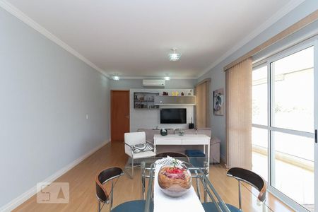 Apartamento à venda com 115m², 3 quartos e 2 vagasSala