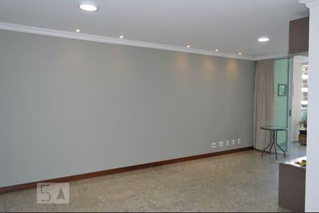 Sala de apartamento para alugar com 3 quartos, 117m² em Icaraí, Niterói