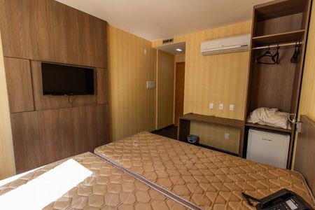 Flat - Dormitório de kitnet/studio para alugar com 1 quarto, 30m² em Palmares, Belo Horizonte