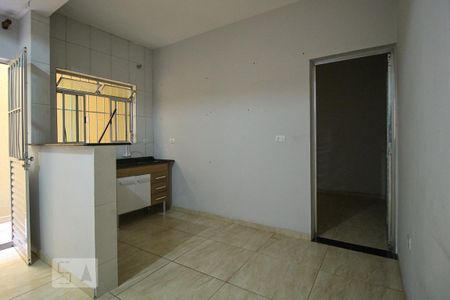 Cozinha de casa para alugar com 1 quarto, 55m² em Parque Santa Rita, São Paulo