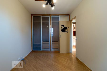 Quarto 1 de apartamento para alugar com 2 quartos, 70m² em Jardim Brasil (zona Sul), São Paulo