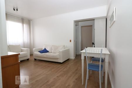 Sala de apartamento para alugar com 1 quarto, 60m² em Jardim Floresta, Porto Alegre