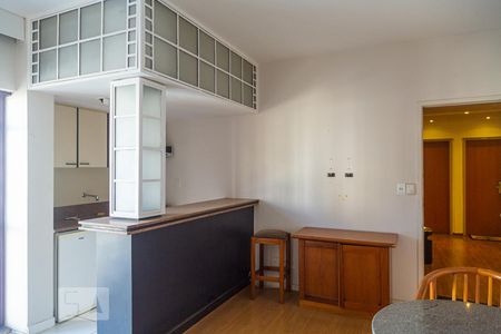 Sala/Cozinha de apartamento para alugar com 1 quarto, 40m² em Funcionários, Belo Horizonte