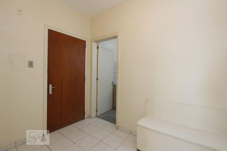 SALA de apartamento para alugar com 2 quartos, 70m² em Navegantes, Porto Alegre