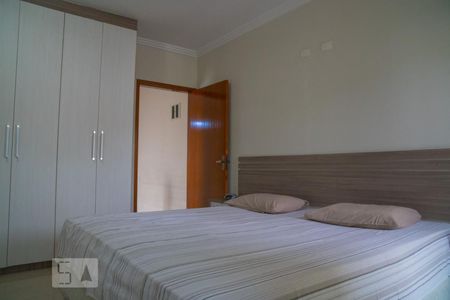 Suite 1 de casa à venda com 4 quartos, 247m² em Parque Jaçatuba, Santo André