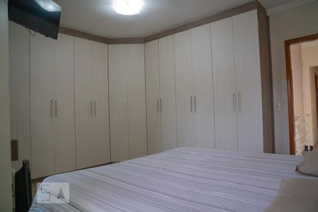 Suite 1 de casa à venda com 4 quartos, 247m² em Parque Jaçatuba, Santo André