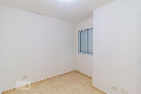 Quarto 2 de apartamento para alugar com 2 quartos, 43m² em Vila Nhocuné, São Paulo
