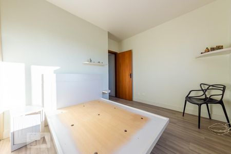 Quarto de apartamento para alugar com 2 quartos, 75m² em Santana, Porto Alegre