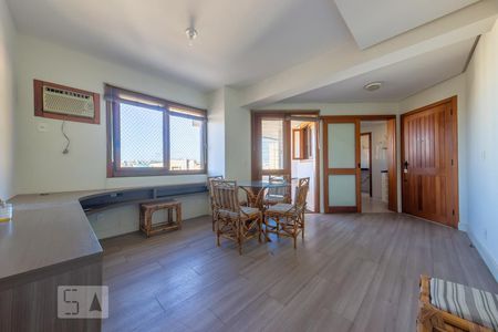 Sala de apartamento para alugar com 2 quartos, 75m² em Santana, Porto Alegre