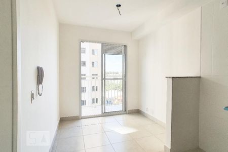 Sala / Cozinha  de apartamento para alugar com 1 quarto, 32m² em Vila Penteado, São Paulo