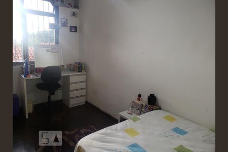 Quarto de casa à venda com 4 quartos, 327m² em Vila Cloris, Belo Horizonte