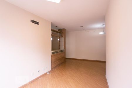 Sala de apartamento à venda com 3 quartos, 76m² em Santana, Porto Alegre