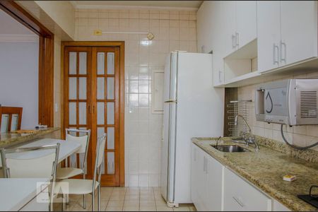 Cozinha de apartamento à venda com 3 quartos, 100m² em Vila Pereira Barreto, São Paulo