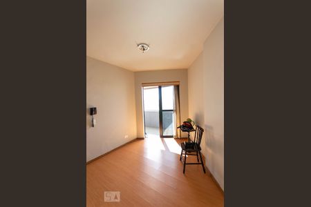 Sala de apartamento para alugar com 1 quarto, 44m² em Centro, Curitiba