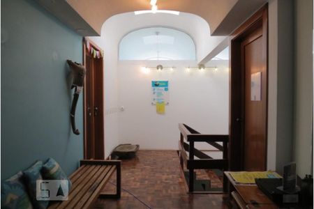 Sala 1 de apartamento para alugar com 3 quartos, 105m² em Vila Assunção, Porto Alegre