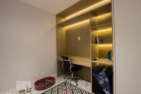 Quarto  de apartamento à venda com 3 quartos, 80m² em Chácara Agrindus, Taboão da Serra