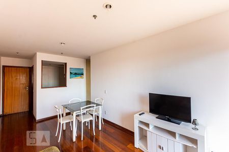 Sala de apartamento para alugar com 1 quarto, 45m² em Boa Viagem, Niterói