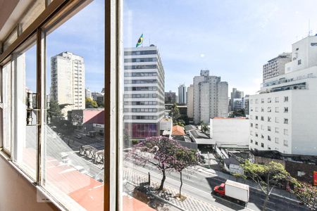 Sala - Vista de apartamento à venda com 1 quarto, 60m² em Consolação, São Paulo