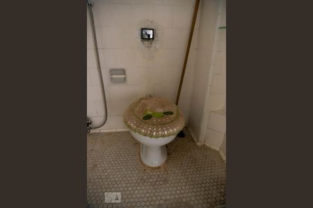 Banheiro de kitnet/studio à venda com 1 quarto, 20m² em Leme, Rio de Janeiro