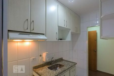 Cozinha de apartamento para alugar com 2 quartos, 57m² em Ipiranga, São Paulo