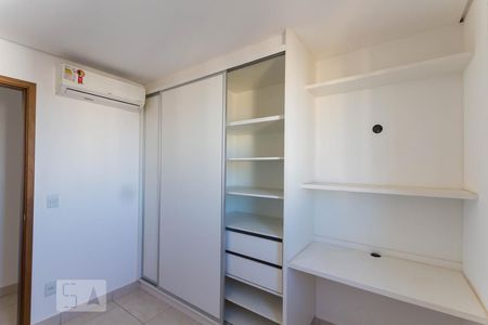 Quarto 1 de apartamento para alugar com 3 quartos, 75m² em Jardim Goiás, Goiânia