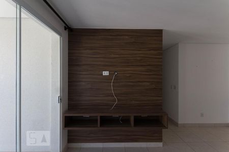 Sala de apartamento para alugar com 3 quartos, 75m² em Jardim Goiás, Goiânia