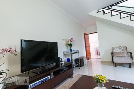 Sala de casa à venda com 3 quartos, 210m² em Cidade Patriarca, São Paulo