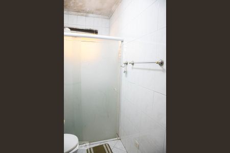 Banheiro 2 de casa para alugar com 3 quartos, 260m² em Centro, Diadema