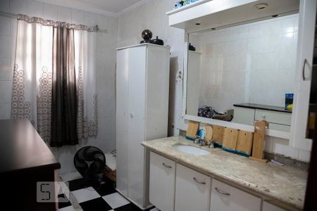 Banheiro 1 de casa para alugar com 3 quartos, 260m² em Centro, Diadema