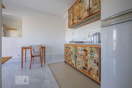 Sala/Cozinha de apartamento para alugar com 1 quarto, 30m² em Alto de Pinheiros, São Paulo