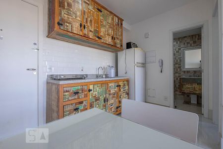 Sala/Cozinha de apartamento para alugar com 1 quarto, 30m² em Alto de Pinheiros, São Paulo