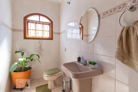 Lavabo de casa à venda com 3 quartos, 248m² em Umuarama, Osasco