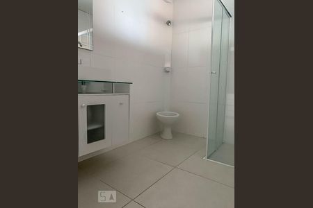 Banheiro do Quarto 1 de casa para alugar com 3 quartos, 237m² em Baeta Neves, São Bernardo do Campo