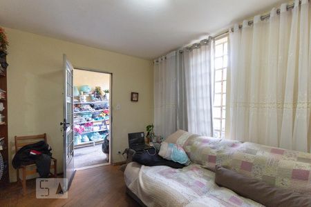 Sala de Estar de casa à venda com 3 quartos, 200m² em Cambuci, São Paulo