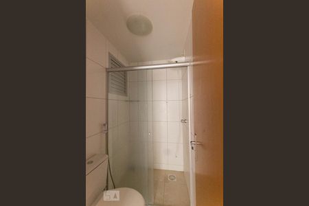 Banheiro de apartamento para alugar com 3 quartos, 65m² em Parque Amazônia, Goiânia