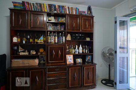 Sala de casa à venda com 5 quartos, 270m² em Sarandi, Porto Alegre