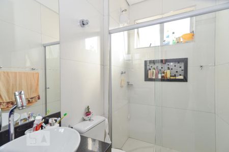 Banheiro de apartamento à venda com 2 quartos, 62m² em Santa Amelia, Belo Horizonte