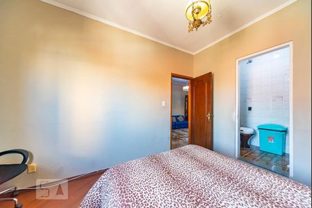 Quarto 1 de casa para alugar com 3 quartos, 128m² em Santa Terezinha, Santo André