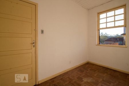 Quarto 1 de apartamento para alugar com 2 quartos, 55m² em Passo da Areia, Porto Alegre