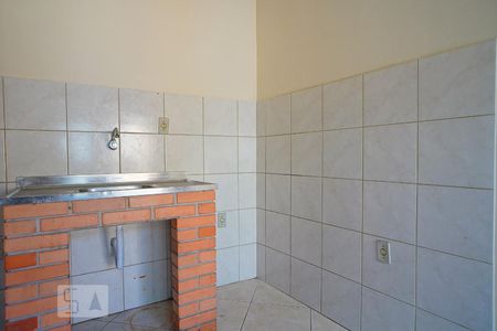 Sala - cozinha de apartamento para alugar com 1 quarto, 28m² em São Geraldo, Porto Alegre