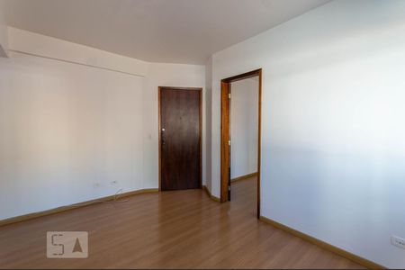 Sala de apartamento para alugar com 1 quarto, 38m² em Centro, Curitiba