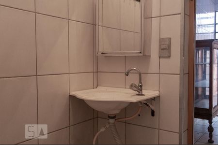 Banheiro de casa para alugar com 1 quarto, 80m² em Jardim Marília, São Paulo