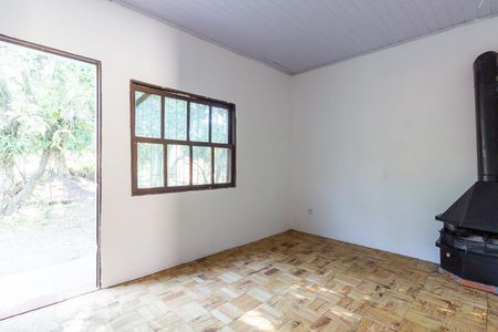 Sala de casa à venda com 2 quartos, 80m² em Rubem Berta, Porto Alegre