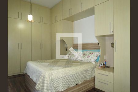 Casa à venda com 4 quartos, 300m² em Horto Florestal, Belo Horizonte