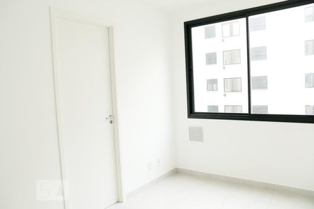 Sala de apartamento para alugar com 2 quartos, 34m² em Jurubatuba, São Paulo