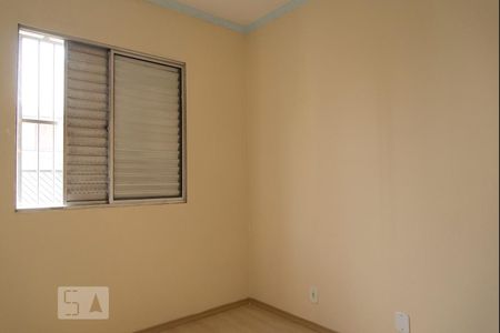 Quarto 1 de apartamento para alugar com 2 quartos, 47m² em Vila Bela, São Paulo