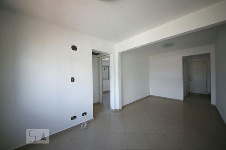 Sala  de apartamento para alugar com 2 quartos, 67m² em Vila São Paulo, São Paulo