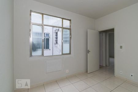 Quarto 2 de apartamento para alugar com 2 quartos, 80m² em Vila da Penha, Rio de Janeiro